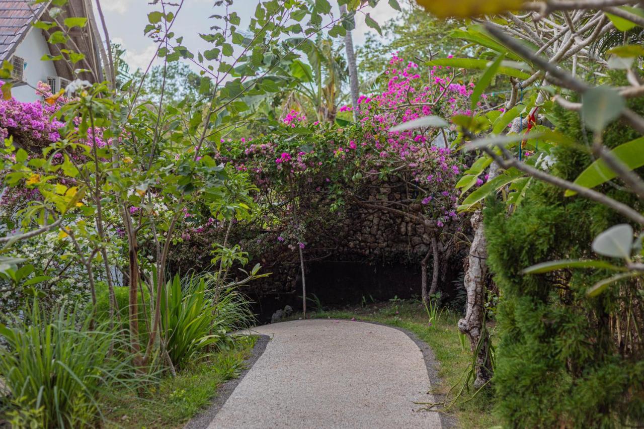 Villa Ume Tenang Nusa Penida Exterior foto
